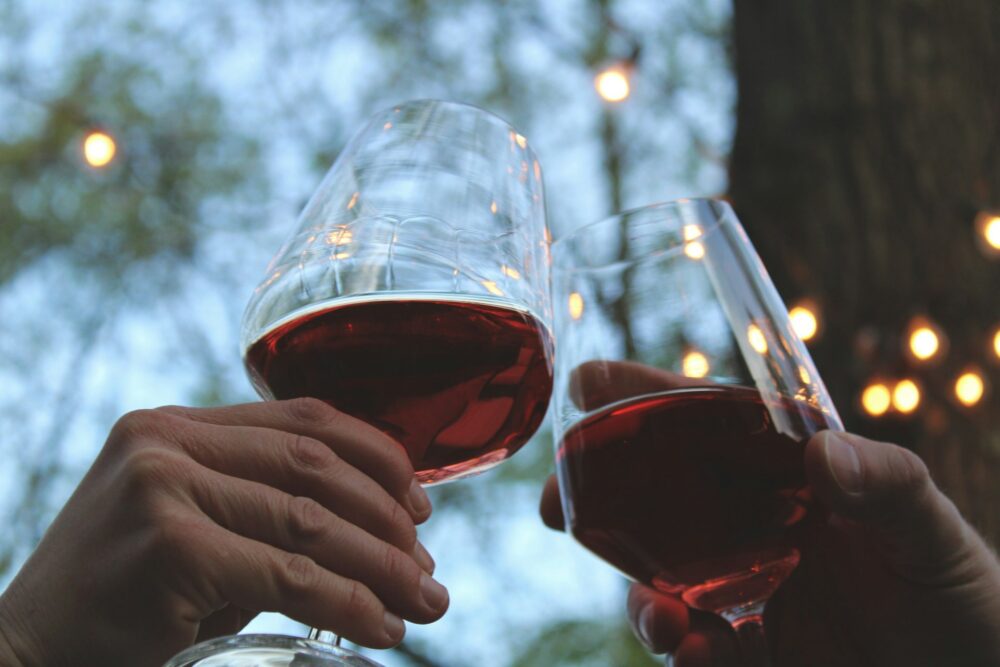 Leichter Rotwein unsere Empfehlungen für den Sommer