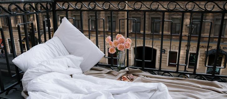 Bettwäsche auf Balkon
